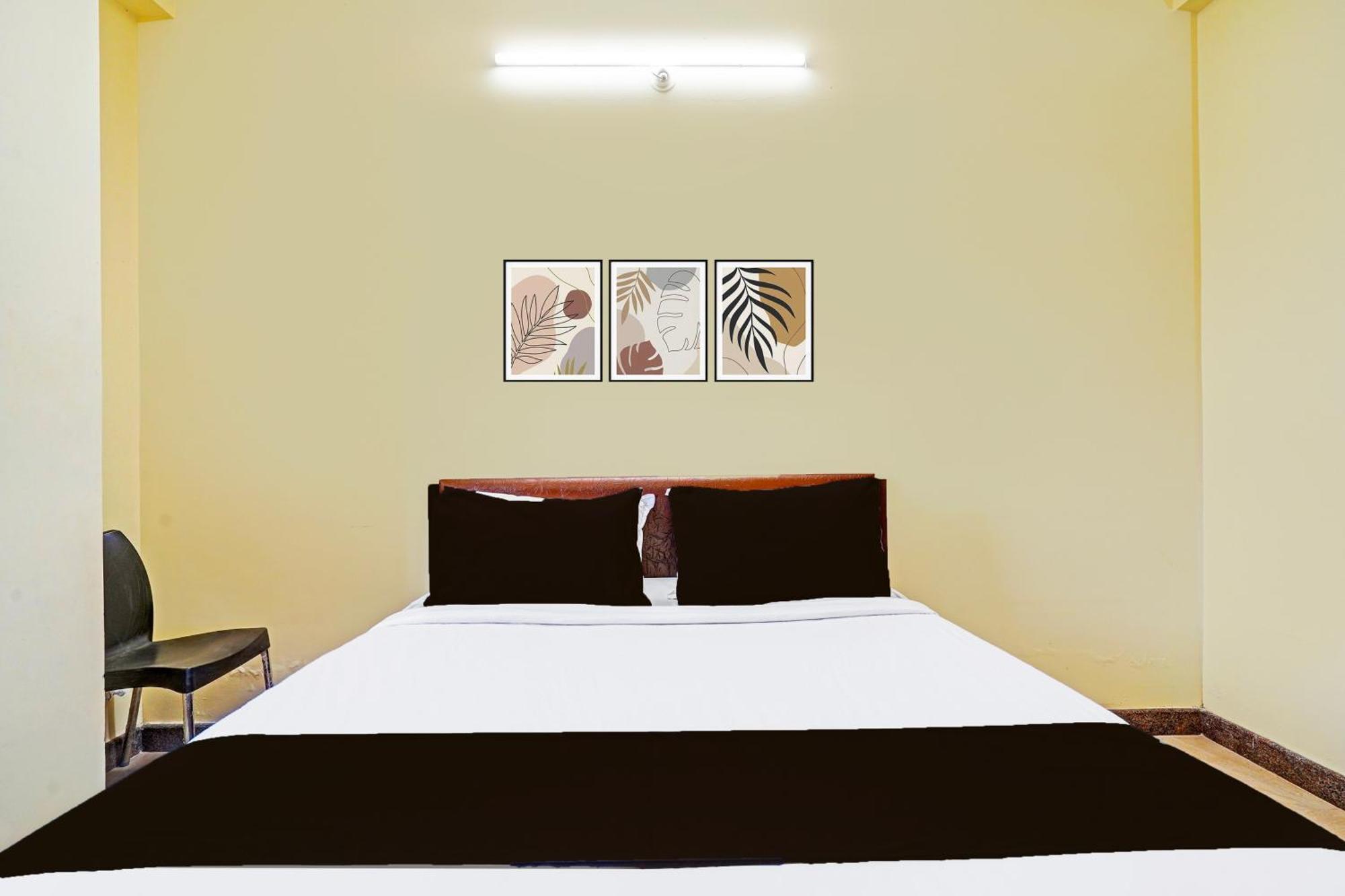 Super Hotel O Srigandhakavalu Formerly Chamundeshwari Lodging Jalahalli Bagian luar foto
