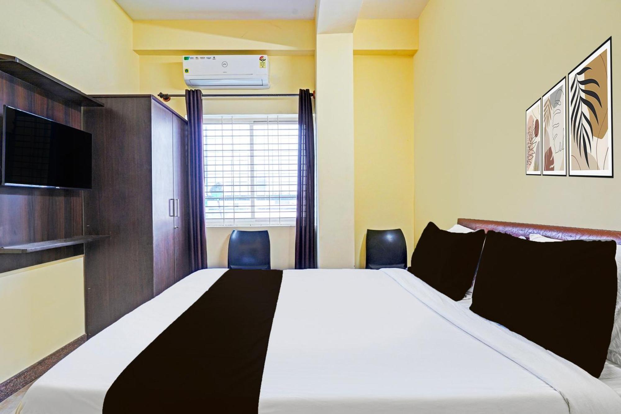 Super Hotel O Srigandhakavalu Formerly Chamundeshwari Lodging Jalahalli Bagian luar foto